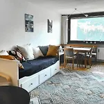Apartment Cozy W A View & Own Garden